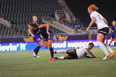 Orlando Pride 26 Ağustos 2016 'da Orlando Florida' daki Camp World Stadyumu 'nda Washington Spirit' e ev sahipliği yaptı..  