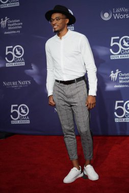 15 Ekim 2019 'da Nashville, Tennessee' deki Linbscome Üniversitesi 'nde verilen 50. GMA Dove Ödülleri sırasında kırmızı halı. 