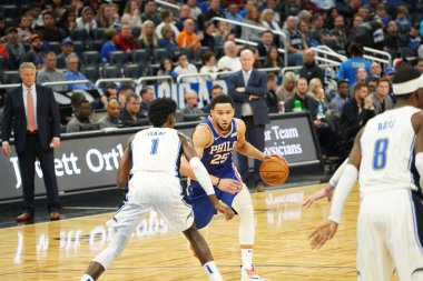 Orlando Magic 27 Aralık 2019 Cuma günü Orlando, Florida 'daki Amway Arena' da Philadelphia 76ers 'a ev sahipliği yapıyor..