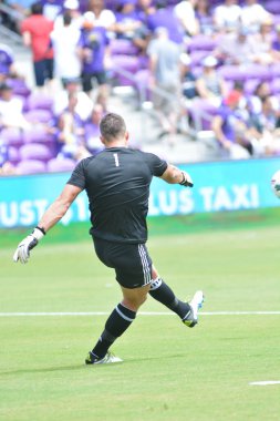 Orlando City 15 Nisan 2017 'de Florida, Orlando' daki Citrus Bowl 'da Los Angeles Galaksisine ev sahipliği yaptı..  