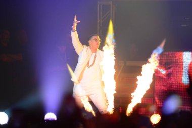 Baba Yankee ve Don Omar 7 Ağustos 2016 'da Orlando Florida' daki Amway Center 'da konser verdiler.. 