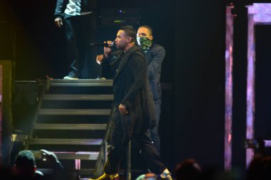 Baba Yankee ve Don Omar 7 Ağustos 2016 'da Orlando Florida' daki Amway Center 'da konser verdiler..  