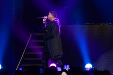 Baba Yankee ve Don Omar 7 Ağustos 2016 'da Orlando Florida' daki Amway Center 'da konser verdiler..  