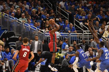 Orlando Magic 17 Ekim 2018 'de Orlando Florida' daki Amway Center 'da Miami Heat' i sunar..  