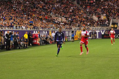 Orlando City SC, 8 Mayıs 2015 'te Florida' daki Kamp Dünyası Stadyumu 'nda Los Angeles Galaksisi' ne ev sahipliği yaptı.. 