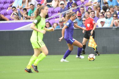 Orlando Pride 21 Temmuz 2018 'de Orlando Florida' daki Exploria Stadyumu 'nda Seattle Reign FC' ye ev sahipliği yapmaktadır. Fotoğraf: Marty Jean-Louis