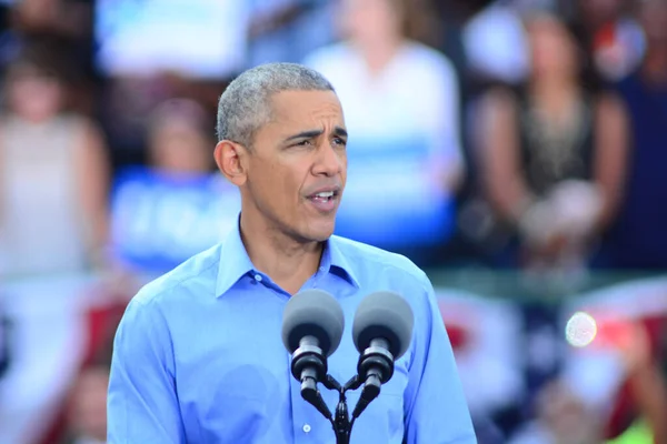 Prezydent Barack Obama Przemawia Wiecu Kampanii Stadionie Osceola Heritage Park — Zdjęcie stockowe