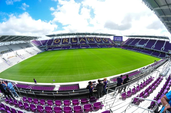 24 Şubat 2017 'de Orlando Florida' daki New Orlando City Stadyumu için kurdele kesme töreni