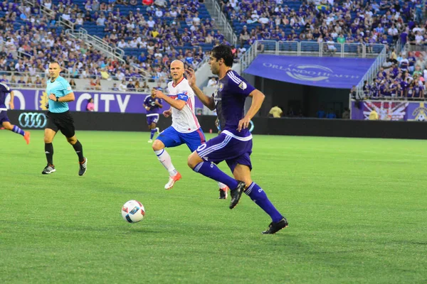 Orlando City, 24 Ağustos 2016 'da Orlando Florida' daki Kamp Dünyası Stadyumunda Toronto FC 'ye ev sahipliği yaptı..