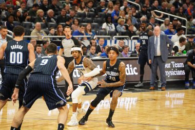 Orlando Magic 28 Şubat 2020 tarihinde Orlando Florida 'da Amway Center' da Minnesota Timberwolves 'a ev sahipliği yapar..  