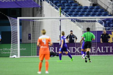 Orlando Pride sunucusu Houston Dash 23 Haziran 2016 'da Orlando Florida' daki Dünya Kampı Stadyumu 'nda..