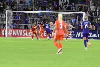 Orlando Pride 28 Haziran 2018 'de Orlando City Stadyumu' nda Houston Dash 'e ev sahipliği yaptı..  
