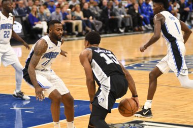 Orlando Magic, 19 Aralık 2018 tarihinde Orlando Florida 'daki Amway Center' da San Antonio Spurs 'a ev sahipliği yapmaktadır.. 