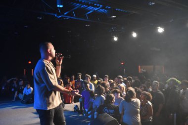 Crossover Kilisesi, 6 Ekim 2018 'de Tampa Florida' daki Crossover Kilisesi 'nde iki yıllık lezzet festivaline ev sahipliği yapıyor..  