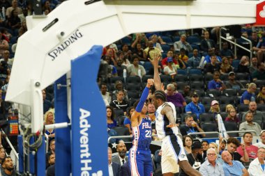 Orlando Magic 13 Ekim 2019 'da Florida, Orlando' daki Amway Center 'da Philadelphia 76ers' a ev sahipliği yaptı..  