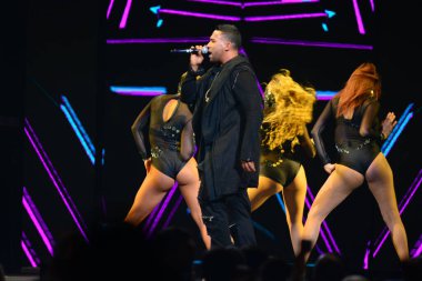 Baba Yankee ve Don Omar 7 Ağustos 2016 'da Orlando Florida' daki Amway Center 'da konser verdiler..  