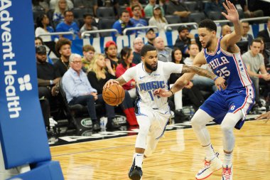Orlando Magic 27 Aralık 2019 Cuma günü Orlando, Florida 'daki Amway Arena' da Philadelphia 76ers 'a ev sahipliği yapıyor..