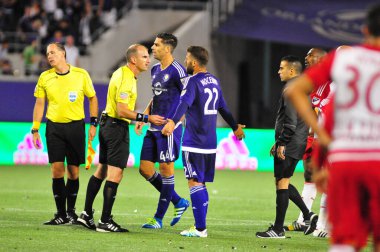 Orlando City SC, 6 Mayıs 2016 'da Orlando Florida' daki Dünya Kampı Stadyumu 'nda New York Red Bulls' a ev sahipliği yaptı..