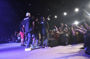 Crossover Kilisesi, 6 Ekim 2018 'de Tampa Florida' daki Crossover Kilisesi 'nde iki yıllık lezzet festivaline ev sahipliği yapıyor..  