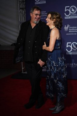 15 Ekim 2019 'da Nashville, Tennessee' deki Linbscome Üniversitesi 'nde verilen 50. GMA Dove Ödülleri sırasında kırmızı halı. 