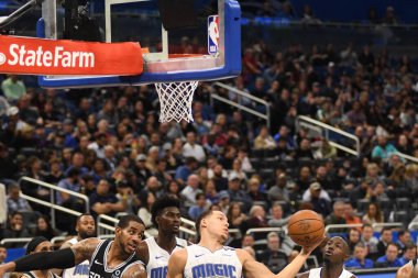 Orlando Magic, 19 Aralık 2018 tarihinde Orlando Florida 'daki Amway Center' da San Antonio Spurs 'a ev sahipliği yapmaktadır.. 