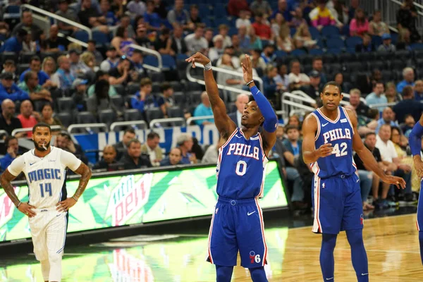 Orlando Magic 13 Ekim 2019 'da Florida, Orlando' daki Amway Center 'da Philadelphia 76ers' a ev sahipliği yaptı.. 