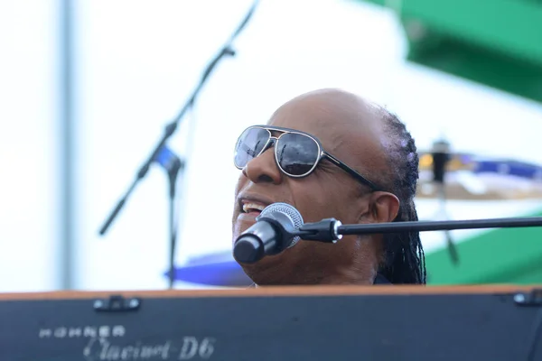 Stevie Wonder Esibisce Raduno Tenuto Dal Presidente Barack Obama Sostegno — Foto Stock