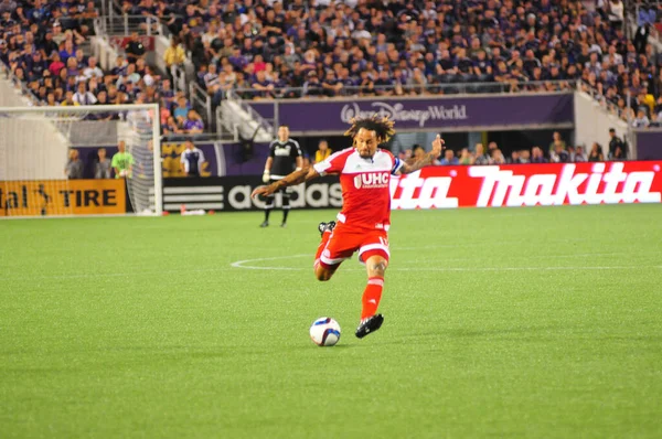 Orlando City SC, 8 Mayıs 2015 'te Florida' daki Kamp Dünyası Stadyumu 'nda Los Angeles Galaksisi' ne ev sahipliği yaptı..