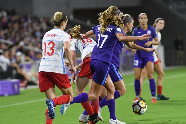 Orland Pride, 25 Ağustos 2018 'de Orlando Florida' daki Exploria Stadyumu 'nda Chicago Red Stars' a ev sahipliği yapıyor..  