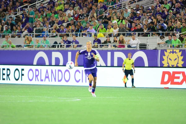 Orlando City SC, 18 Haziran 2016 'da Orlando Florida' daki Camp World Stadyumu 'nda San Jose Depremleri' ne ev sahipliği yaptı..