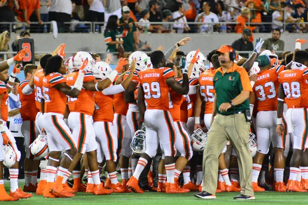 West Virginia Mountaineers Zmierzą Się Miami Hurricanes Podczas Pucharu Russella — Zdjęcie stockowe