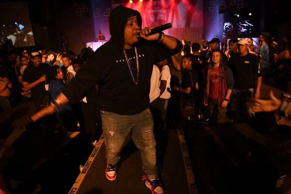 Crossover Kilisesi, 6 Ekim 2018 'de Tampa Florida' daki Crossover Kilisesi 'nde iki yıllık lezzet festivaline ev sahipliği yapıyor..