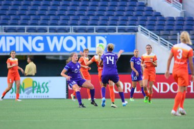 Orlando Pride sunucusu Houston Dash 23 Haziran 2016 'da Orlando Florida' daki Dünya Kampı Stadyumu 'nda..