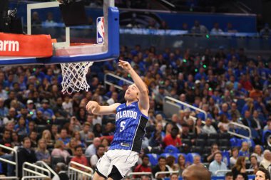 Orlando Magic 17 Ekim 2018 'de Orlando Florida' daki Amway Center 'da Miami Heat' i sunar..