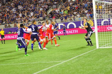 Orlando City SC, 8 Mayıs 2015 'te Florida' daki Kamp Dünyası Stadyumu 'nda Los Angeles Galaksisi' ne ev sahipliği yaptı.. 