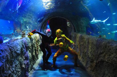 30 Ağustos 2016 'da Orlando Florida' daki güzel Orlando Eye 'daki Cirque du Soleil gösterisi.