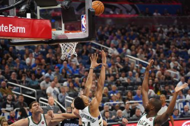 Orlando Magic, Orlando, Florida, ABD 'deki Amway Center' da Milwaukee Bucks 'a ev sahipliği yapıyor. 1 Kasım 2019.  