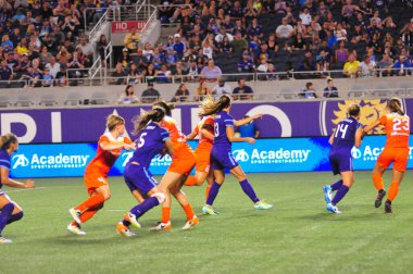 Orlando Pride sunucusu Houston Dash 23 Haziran 2016 'da Orlando Florida' daki Dünya Kampı Stadyumu 'nda..
