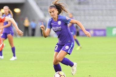 Orlando Pride 28 Haziran 2018 'de Orlando City Stadyumu' nda Houston Dash 'e ev sahipliği yaptı..  