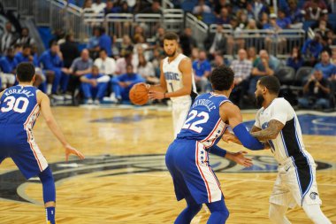 Orlando Magic 13 Ekim 2019 'da Florida, Orlando' daki Amway Center 'da Philadelphia 76ers' a ev sahipliği yaptı..  