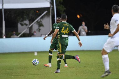 Los Angeles Galaksisi, 14 Temmuz 2020 'de Orlando Florida ABD' deki ESPN Vahşi Spor Dünyası 'nda düzenlenen MLS Sırt Turnuvası sırasında Portland Timbers ile karşı karşıya geldi. 