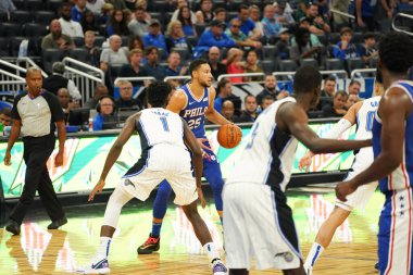Orlando Magic 13 Ekim 2019 'da Florida, Orlando' daki Amway Center 'da Philadelphia 76ers' a ev sahipliği yaptı.. 