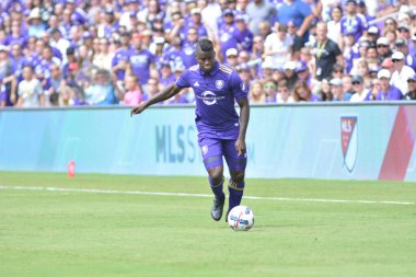 Orlando City 15 Nisan 2017 'de Florida, Orlando' daki Citrus Bowl 'da Los Angeles Galaksisine ev sahipliği yaptı..  