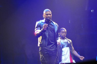 R & B Şarkıcısı Usher 12 Aralık 2014 'te Orlando Florida' daki Amway Center 'da sahne alacak..  