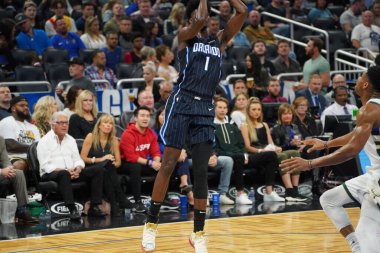 Orlando Magic, Orlando, Florida, ABD 'deki Amway Center' da Milwaukee Bucks 'a ev sahipliği yapıyor. 1 Kasım 2019.  