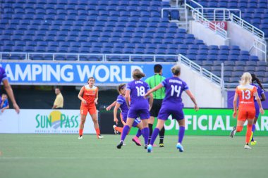 Orlando Pride sunucusu Houston Dash 23 Haziran 2016 'da Orlando Florida' daki Dünya Kampı Stadyumu 'nda..