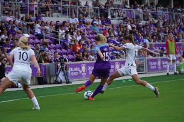 Orlando Pride 14 Nisan 2019 'da Orlando City Stadyumu' nda Portand Thorns 'a ev sahipliği yapıyor.