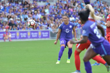 Orlando Pride 22 Nisan 2017 'de Orlando City Stadyumu' nda Washington Spirit 'e ev sahipliği yaptı.. 