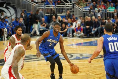 Orlando Magic, 13 Aralık 2019 Cuma günü Orlando, Florida 'daki Amway Center' da Houston Rockets 'a ev sahipliği yapıyor.