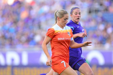 Orlando Pride sunucusu Houston Dash 23 Haziran 2016 'da Orlando Florida' daki Dünya Kampı Stadyumu 'nda..